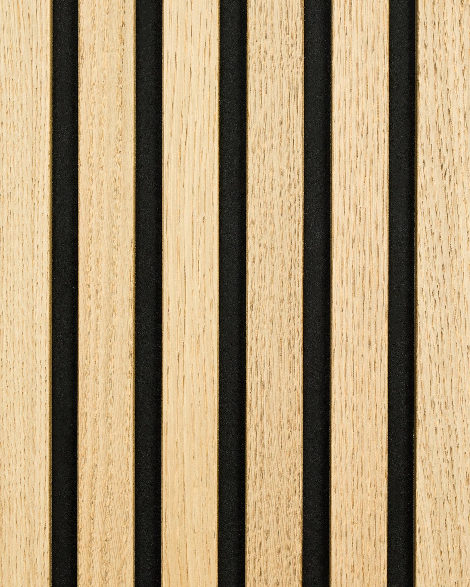 Akupanel Pannello acustico in Classic Rovere con retro in feltro black, con doghe in legno vertical e fughe black per un design nordico moderno e lineare.
