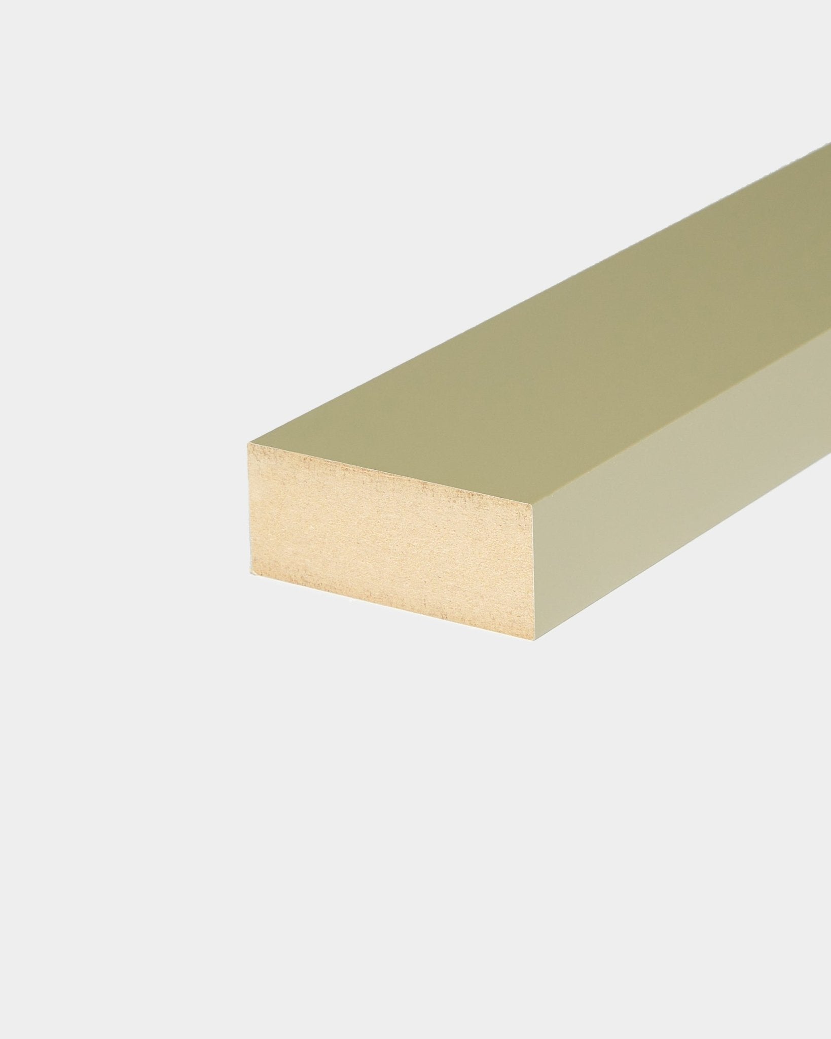 Lamella terminale WoodUpp Moss da 6,7 cm, progettata per telaio in MDF o parete a pannelli e installazioni Akupanel Pannello acustico in ambienti interni nordici.